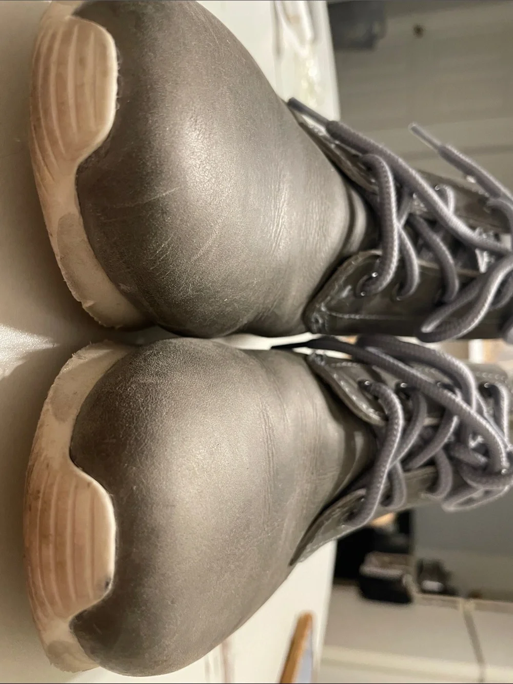 KODIAC CANADA women’s Grey oiled Boots Nubuck Leather Sz 9.5